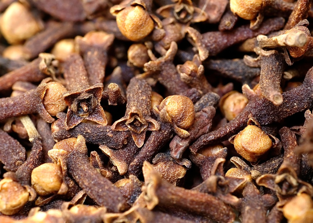MOVA GLOBAL COMMODITY - clove Photo 1