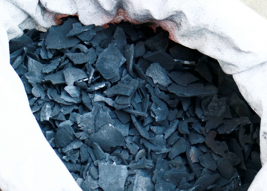 MOVA GLOBAL COMMODITY – coconut charcoal Photo 2